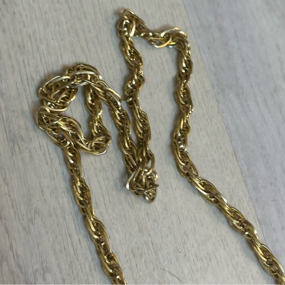 Vintage WHITING & DAVIS Gold Mesh Gold Frame Evening Bag Formal Wedding - Picture 7 of 7